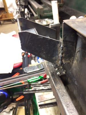 I chose to weld the step on two sides, namely, the side of the car and underneath the floor. It is not welded to the bumper.