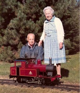 Final inspection by Carl & Mrs. Purinton when the locomotive "Bridgette" was new. October 5, 1974. Photo by Bob Hornsby.